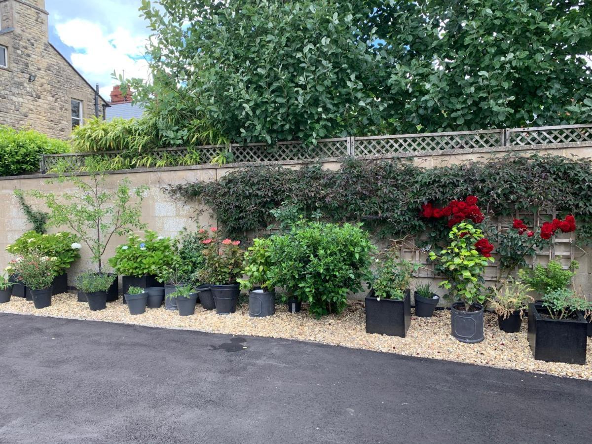 Cotswold Hare Hotel Cirencester Exterior photo